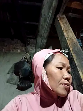 Snapshot of TinTin321 chatting on 11.28.25 TinTin321 online show from 11.28.25