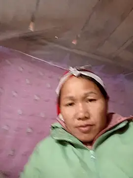 Snapshot of TinTin321 chatting on 11.30.25 TinTin321 online show from 11.30.25