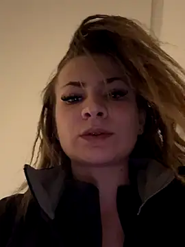 Snapshot of IsabellaEtha chatting on 09.13.25 IsabellaEtha online show from 09.13.25