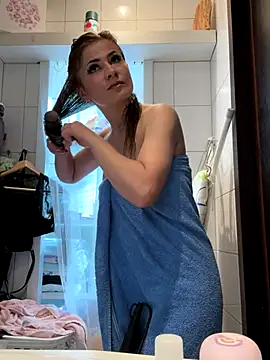 Snapshot of IsabellaEtha chatting on 10.01.25 IsabellaEtha online show from 10.01.25