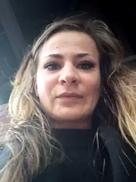 Snapshot of IsabellaEtha chatting on 10.22.25 IsabellaEtha online show from 10.22.25