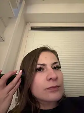 Snapshot of IsabellaEtha chatting on 10.25.25 IsabellaEtha online show from 10.25.25