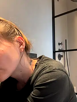 Snapshot of IsabellaEtha chatting on 11.06.25 IsabellaEtha online show from 11.06.25