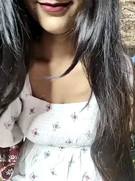 Snapshot of Indian-Aleena chatting on 11.29.25 Indian-Aleena online show from 11.29.25