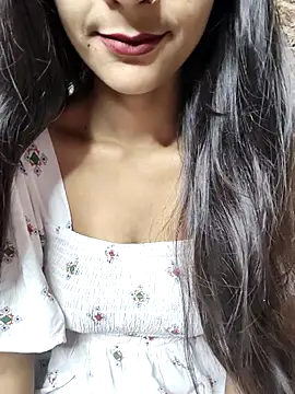 Snapshot of Indian-Aleena chatting on 11.30.25 Indian-Aleena online show from 11.30.25