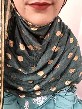 Snapshot of Indian-Aleena chatting on 03.30.26 Indian-Aleena online show from 03.30.26