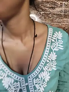 Indian-Aleena online show from 07.27.26