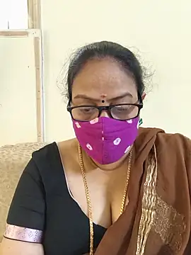 Snapshot of heera-rani chatting on 06.28.26 heera-rani online show from 06.28.26