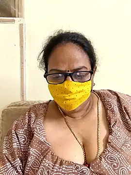 Snapshot of heera-rani chatting on 06.29.26 heera-rani online show from 06.29.26
