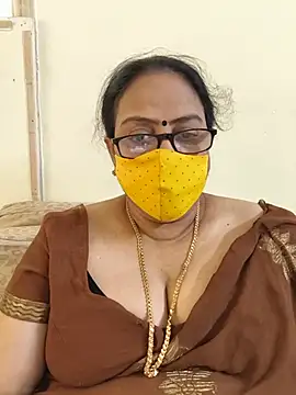 Snapshot of heera-rani chatting on 07.05.26 heera-rani online show from 07.05.26