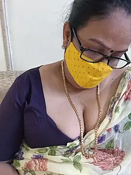 Snapshot of heera-rani chatting on 07.07.26 heera-rani online show from 07.07.26