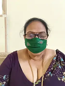 Snapshot of heera-rani chatting on 07.19.26 heera-rani online show from 07.19.26