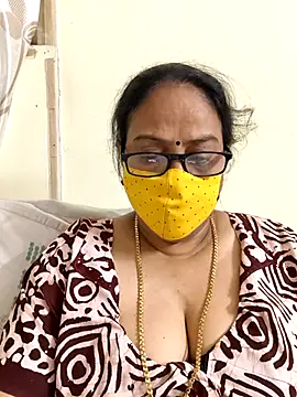 Snapshot of heera-rani chatting on 07.22.26 heera-rani online show from 07.22.26