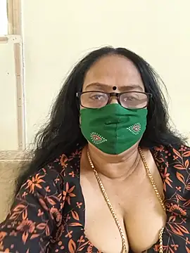 Snapshot of heera-rani chatting on 07.28.26 heera-rani online show from 07.28.26