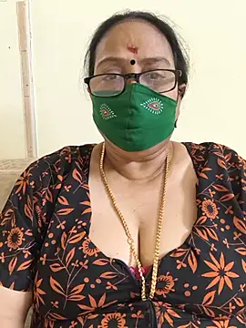 Snapshot of heera-rani chatting on 07.28.26 heera-rani online show from 07.28.26