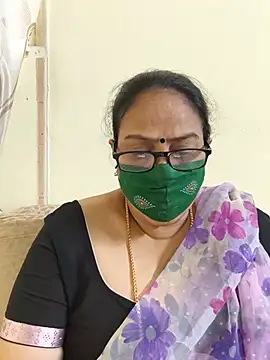Snapshot of heera-rani chatting on 07.30.26 heera-rani online show from 07.30.26