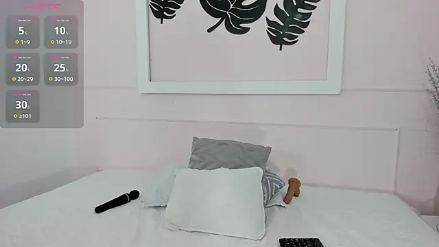 azaharaaa  online show from 09.11.25