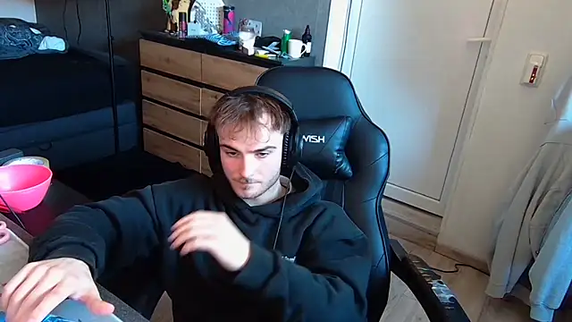 Snapshot of Rudi2007Eye chatting on 03.23.26 Rudi2007Eye online show from 03.23.26