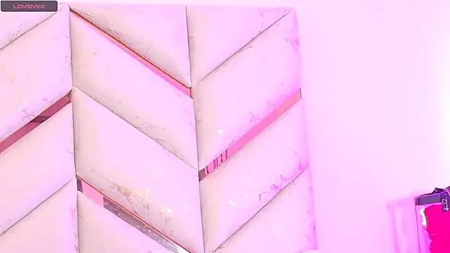 AlanaDoll online show from 03.17.26