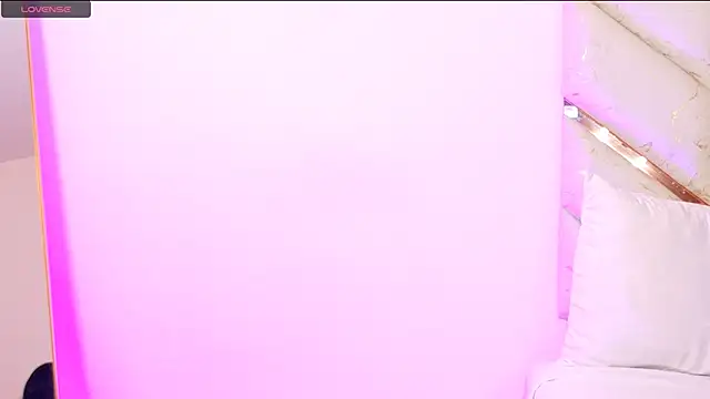 AlanaDoll online show from 04.28.26