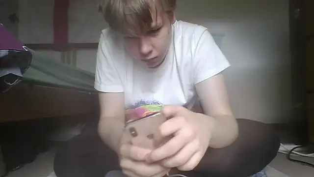 Snapshot of TomasCramp chatting on 03.24.26 TomasCramp online show from 03.24.26