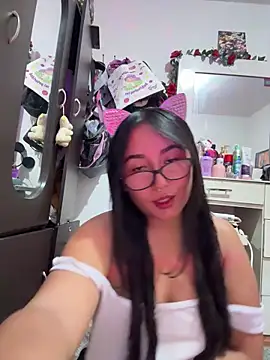 Snapshot of saranghae_ chatting on 09.11.25 saranghae online show from 09.11.25