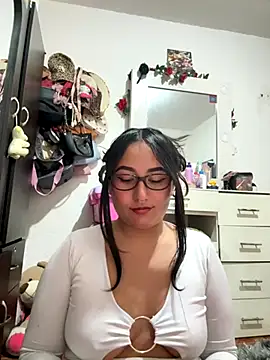 Snapshot of saranghae_ chatting on 10.05.25 saranghae online show from 10.05.25