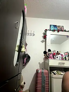 Snapshot of saranghae_ chatting on 10.18.25 saranghae online show from 10.18.25