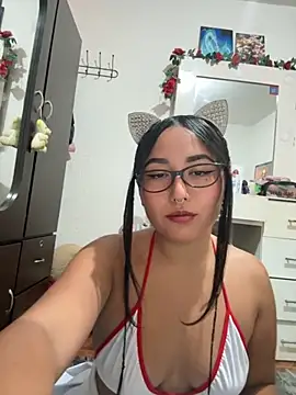 Snapshot of saranghae_ chatting on 10.19.25 saranghae online show from 10.19.25