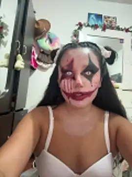 Snapshot of saranghae_ chatting on 10.31.25 saranghae online show from 10.31.25