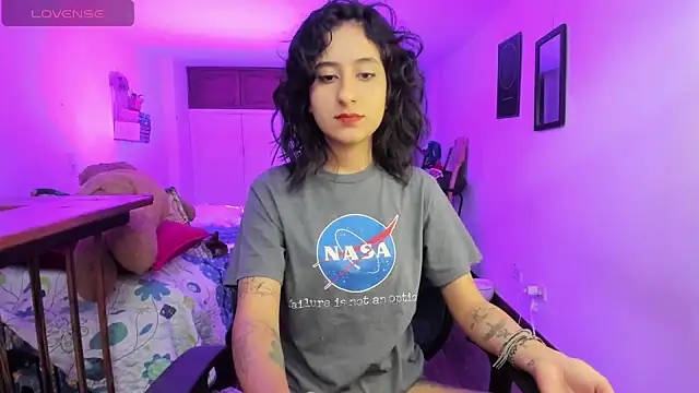 Snapshot of atenea_dragon__ chatting on 09.12.25 atenea dragon online show from 09.12.25