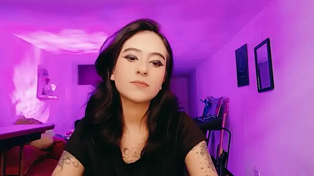 Snapshot of atenea_dragon__ chatting on 01.06.26 atenea dragon online show from 01.06.26