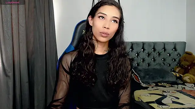 Sweet-Cris online show from 12.16.25