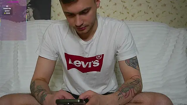 johnstoneisland online show from 04.26.26