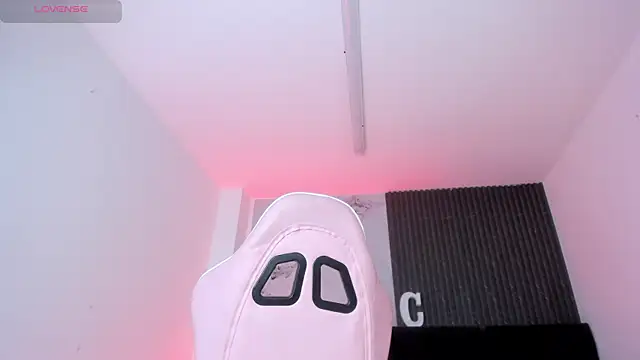 chloesagee online show from 05.02.26