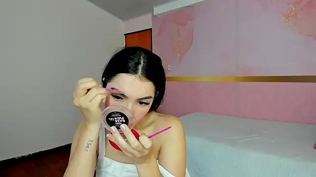 milk candy18 online show from 09.23.25