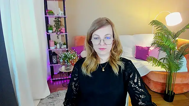 YourUniverser online show from 10.14.25