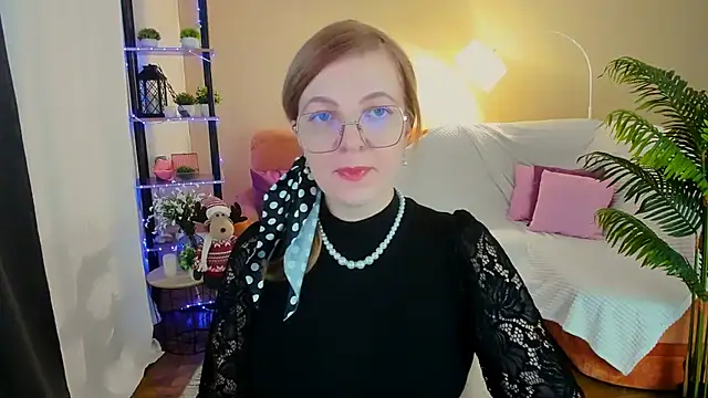 YourUniverser online show from 12.01.25