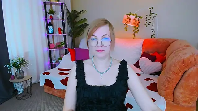 YourUniverser online show from 06.09.26