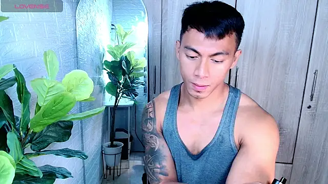 PinooyMilker online show from 02.06.26