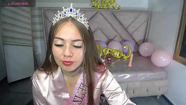 Luna Star v online show from 09.16.25