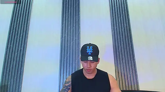 Snapshot of Draven_Marceaux chatting on 07.27.26 Draven Marceaux online show from 07.27.26