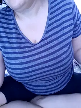 Snapshot of zerdaliii chatting on 06.16.26 zerdaliii online show from 06.16.26