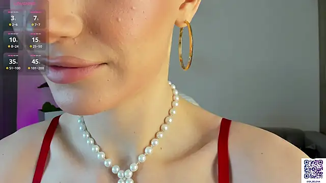 Ice Strawberry online show from 03.01.26