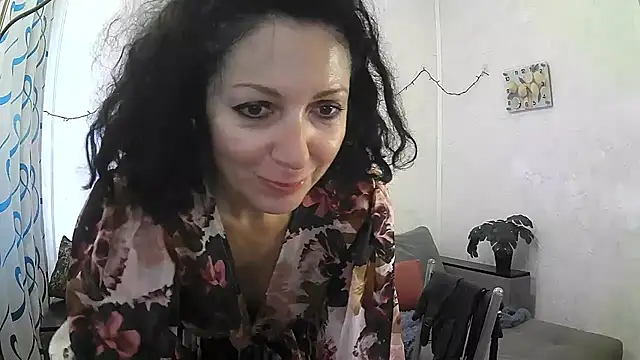 Snapshot of ValleriWind chatting on 06.08.26 ValleriWind online show from 06.08.26