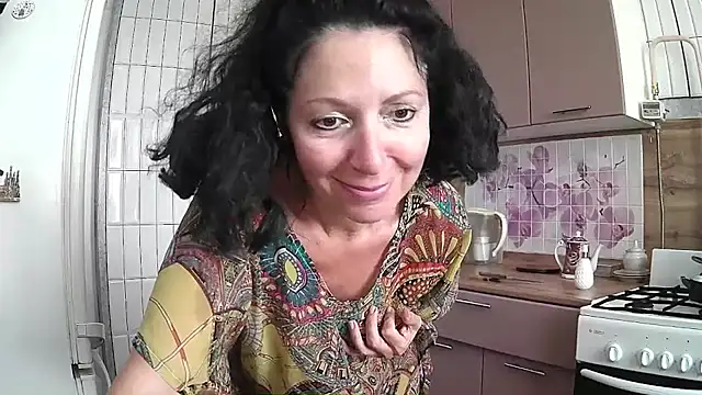 Snapshot of ValleriWind chatting on 07.19.26 ValleriWind online show from 07.19.26