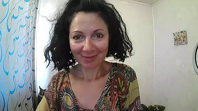Snapshot of ValleriWind chatting on 07.20.26 ValleriWind online show from 07.20.26