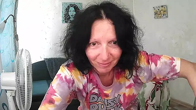 Snapshot of ValleriWind chatting on 07.29.26 ValleriWind online show from 07.29.26