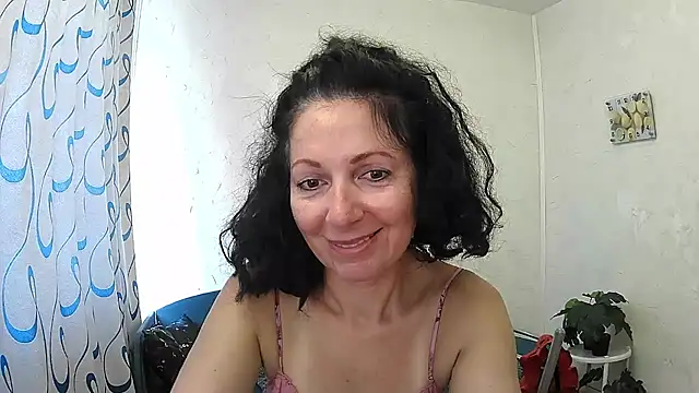 Snapshot of ValleriWind chatting on 08.03.26 ValleriWind online show from 08.03.26
