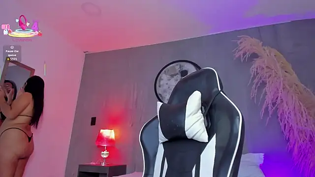 luccia smith online show from 11.29.25